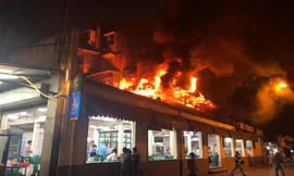 Clip: Cháy quán bia hơi Hải Xồm tại Hà Nội