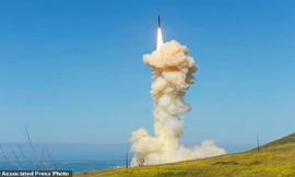 Mỹ lần đầu thử nghiệm thành công hệ thống mới đánh chặn tên lửa ICBM