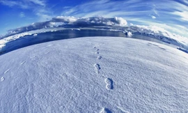 Nín thở với hành trình khám phá hồ băng Nam Cực bí ẩn