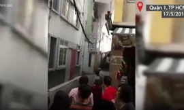 Cháy nhà hai tầng ở trung tâm Sài Gòn