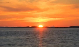 Những địa điểm mặt trời không bao giờ lặn