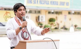 Ở thị trấn này, người dân 'buôn chuyện' sẽ bị phạt tiền