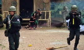 Mục kích cảnh sát đặc nhiệm diễn tập trấn áp nhóm khủng bố