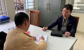 Cái kết đắng cho tài xế Mercedes đi ngược chiều còn đánh người đi xe máy