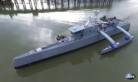 Tàu săn ngầm không người lái đầu tiên trên thế giới