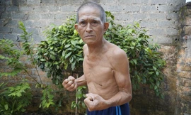 Cụ già 80 tuổi 'tráng miệng' bằng 15 quả trứng vịt lộn