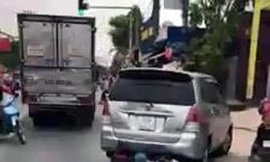 Rượt đuổi xe ô tô 7 chỗ gây tai nạn như 'phim hành động'