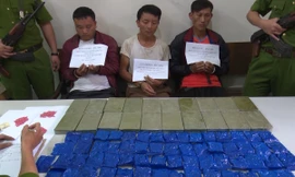 Sơn La bắt vụ vận chuyển 20 bánh heroin, 12 nghìn viên ma túy tổng hợp