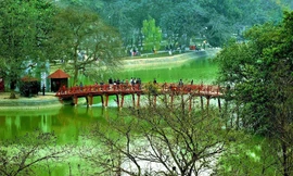 Mẫu nước hồ Hoàn Kiếm được lưu trữ tại Công ty thoát nước Hà Nội trước khi tiến hành cải tạo, nạo vét toàn bộ hồ vào cuối năm 2017