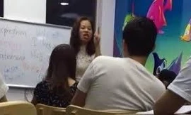 Người mạt sát học viên 'óc lợn' còn khoe mẽ: Chiêu trò đánh bóng?