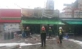 Bản tin 20H: Cháy quán bia giữa trời mưa, một cô gái tử vong