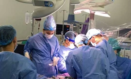 Phẫu thuật tim hở cứu 2 trẻ nguy kịch