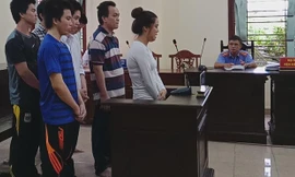 Các bị cáo tại tòa - Ảnh: Kim Hà.