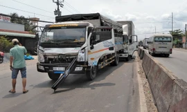 3 xe tải tông liên hoàn trên quốc lộ 1A, nhiều người hoảng loạn