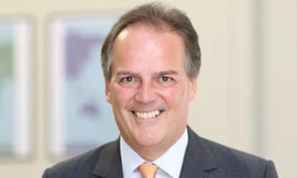  Quốc vụ khanh Bộ Ngoại giao Anh phụ trách khu vực châu Á và Thái Bình Dương Mark Field 