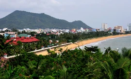 Khu resort 4 sao bên bờ biển Quy Nhơn mang tên Hoàng Gia, do vợ ông Trần Bắc Hà làm chủ, đã thay người đại diện vào tháng trước. Ảnh: Minh Hoàng.