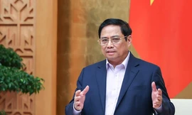 Thủ tướng yêu cầu rà soát các vấn đề về sách giáo khoa để tiết kiệm, giảm chi phí 