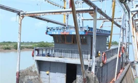 Thủ tướng yêu cầu nghiên cứu hỗ trợ ngư dân bị ảnh hưởng do giá xăng, dầu