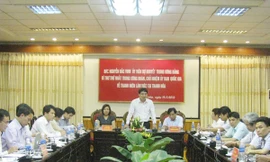 Đưa cán bộ trẻ về cơ sở