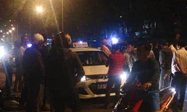 Bí ẩn nguyên nhân tài xế taxi bị đâm thủng phổi trước cổng bệnh viện