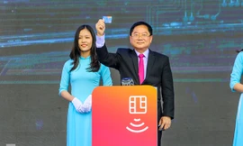 Khoảnh khắc kick-off bắt đầu Sóng Festival