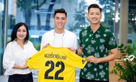 Hồ Đức Vĩnh nhận lỗi đã mời Tiến Linh vào đội bóng nghệ sĩ sau khi nam cầu thủ bị cảnh cáo