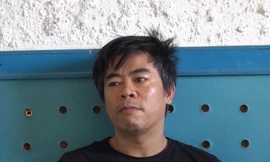 Giằng mã tấu không được liền lấy đao chém cán bộ công an