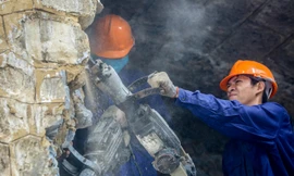 Hà Nội: Tiến hành thi công đục thông 5 vòm cầu Phùng Hưng