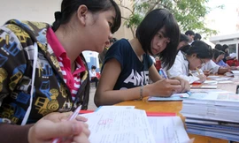 Không tuyển người tốt nghiệp ngoài công lập là trái luật