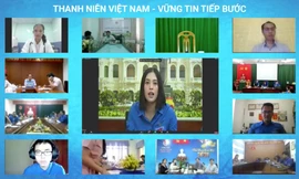 Hoa hậu Tiểu Vy xinh xắn trong màu áo Đoàn thanh niên, đặt câu hỏi cho Ban Bí thư TƯ Đoàn