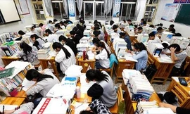 Kỳ thi Đại học Trung Quốc: Đề Văn hot vì khó hiểu, đề Toán hỏi tỷ lệ kim tự tháp Ai Cập