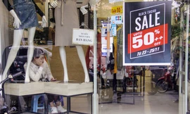 Khuyến mãi khủng, phố mua sắm vẫn ảm đạm ngày Black Friday