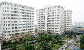 Tại nghị trường Quốc hội, Bộ trưởng Bộ Xây dựng (BXD) đã trả lời chấp vấn về vấn đề nhà ở xã hội đặc biệt nhà ở cho công nhân các khu công nghiệp và thừa nhận nguồn cung – cầu đang mất cân đối.