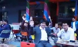 ‘Giáo sư Xoay’ chế nhạc ‘Tạm biệt Zone 9’