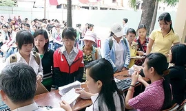 Bất cập trong việc cấp tiền miễn giảm học phí