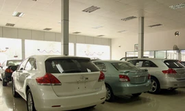 Khan hàng, xe nhập đội giá vài nghìn USD