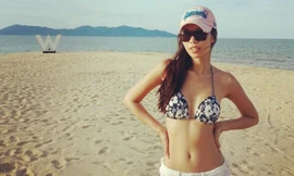 Đi 'hành xác', Hà Anh vẫn bốc lửa với bikini