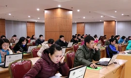 Hàng loạt lãnh đạo trượt thi nâng ngạch chuyên viên