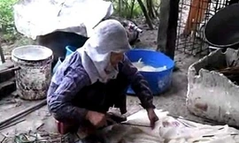 Tận thấy 'hang ổ' chế biến bì lợn thối miền Bắc