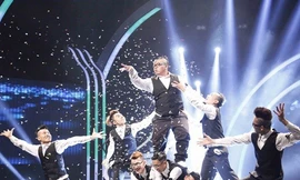 Nhóm nhảy 'đeo nơ' gây sốt đêm bán kết Got Talent