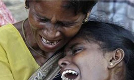 Gia đình nạn nhân trong vụ nổ nhà máy pháo hoa