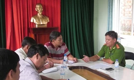 Hiệp sĩ trao đổi kinh nghiệm bắt cướp với công an