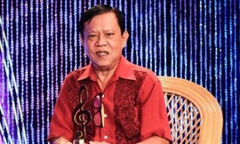 'Vua nhạc sến' Vinh Sử 3 lần tự 'xây mộ' cho mình 