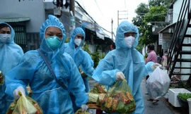 Ca sỹ Thái Thuỳ Linh mong người cơ nhỡ TPHCM có 'mái ấm mùa dịch'