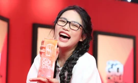 Phương Mỹ Chi giành chiếc Cúp đầu tiên của chương trình 'Ơn Giời! Cậu đây rồi' mùa 8