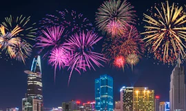 TPHCM bắn pháo hoa trong Lễ hội Sông nước 