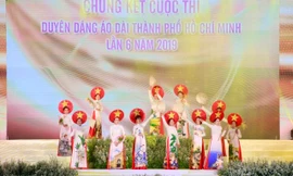 Cụ bà 79 tuổi đạt giải Duyên dáng áo dài