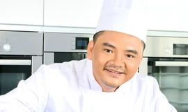 Phát ngôn xúc phạm báo chí, đầu bếp Võ Quốc bị Sở Thông tin triệu tập