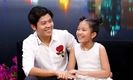 Nguyễn Văn Chung nhận kỷ lục 'Nhạc sĩ trẻ sáng tác nhiều ca khúc thiếu nhi nhất Việt Nam'