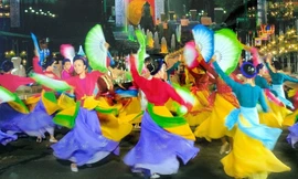 Đầm Sen mở hàng với rất nhiều chương trình, quà hấp dẫn dịp 1/6